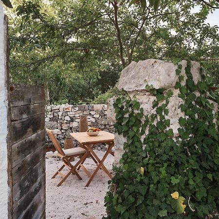Trulli Del Bosco Bed & Breakfast Алберобело Екстериор снимка