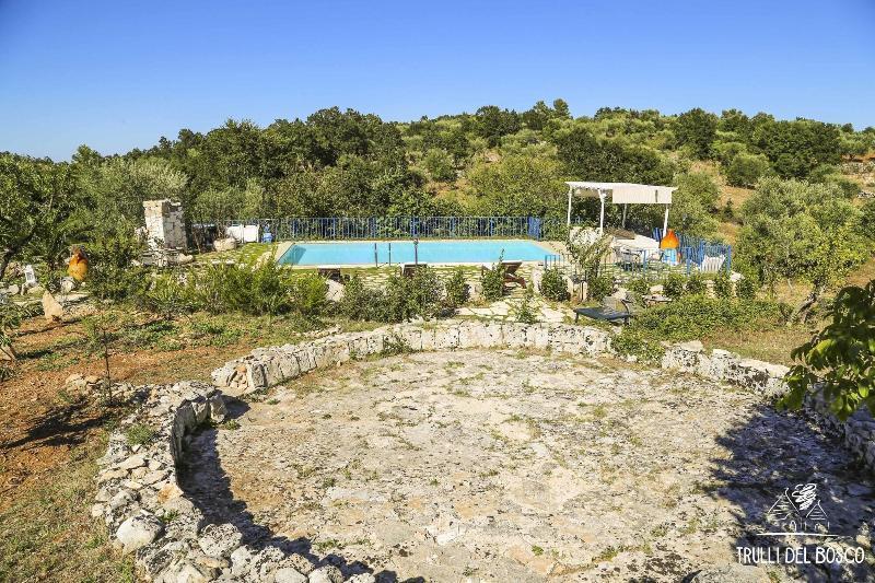 Trulli Del Bosco Bed & Breakfast Алберобело Екстериор снимка