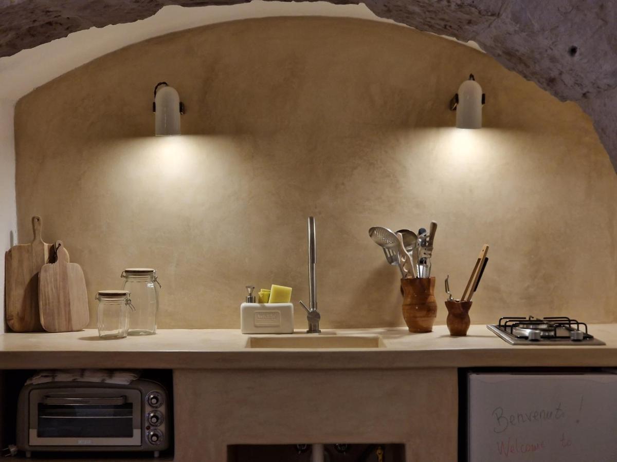 Trulli Del Bosco Bed & Breakfast Алберобело Екстериор снимка
